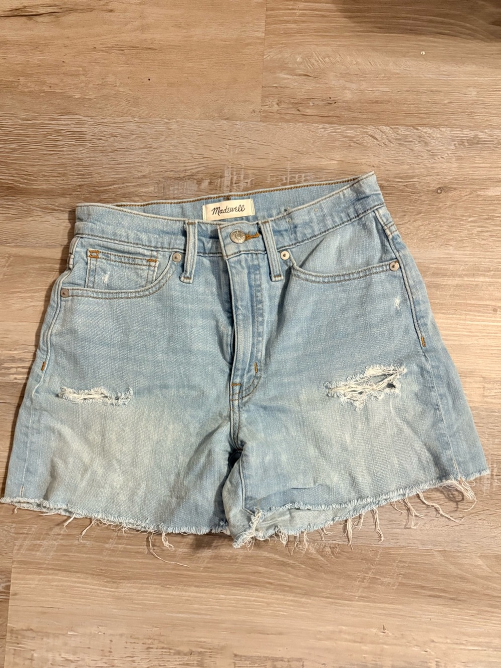 Madewell High-Rise Denim Shorts in Light Wash – Size 24